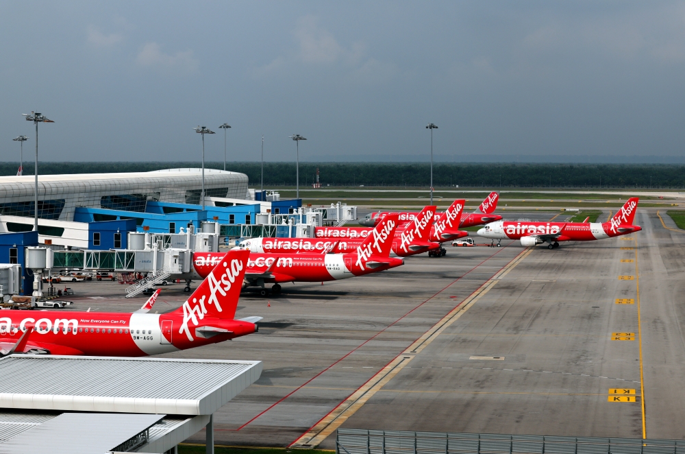 AirAsia, in a statement, said the 19 reinstated flights, among others, involve the Bintulu, Kuching, Sibu, Johor Baru and Kota Baru routes. — Bernama pic 