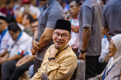 Anwar says up to Pardons Board to decide on proposal for Najib to serve house arrest - Vimarsana News