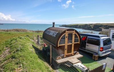 A 'healthy addiction': Sea saunas make waves in Ireland - Vimarsana News