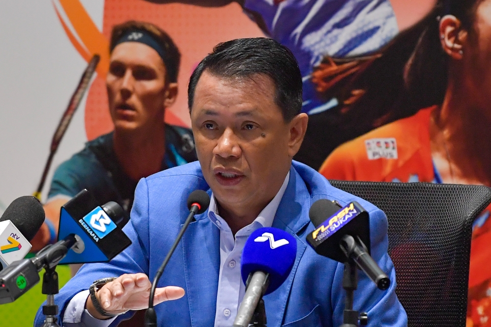 BAM president Tan Sri Mohamad Norza Zakaria said it is pointless for Malaysia to be called a badminton powerhouse if they can’t end the country’s 32-year title drought in the Thomas Cup or win their first-ever Olympics gold. — Bernama pic 