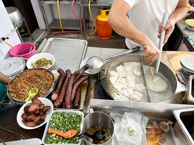 Jinjang’s Restoran Sam Kan Chong offers a crowd-pleasing bowl of flat pork ball noodles