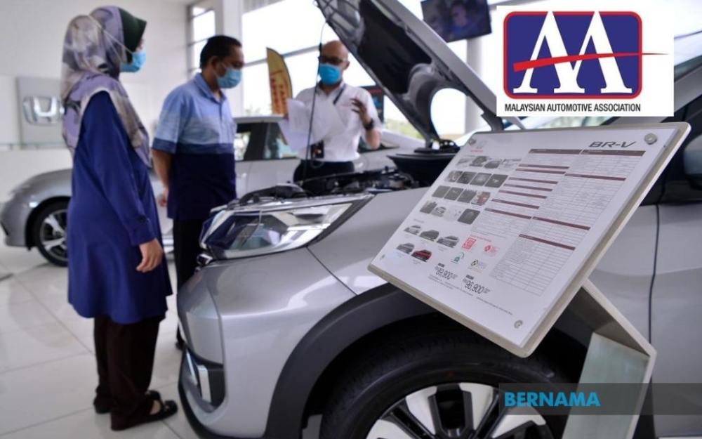 MAA says Malaysia’s new vehicle sales in March 2024 fell 10 per cent to 71,052 units. — Bernama pic