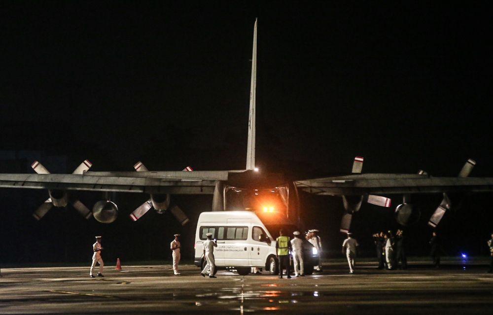 The plane carrying the remains of Able Seaman I JJM Joanna Felicia Rohna had taken off from Sultan Azlan Shah Airport, Subang, at 9.16pm after a delay due to bad weather. ― Picture by Farhan Najib
