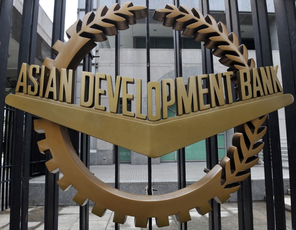 Green NGOs have accused the Asian Development Bank of indirectly financing coal plants in Indonesia through a US$600 million loan despite promises to no longer fund projects tied to the fossil fuel. ― AFP pic