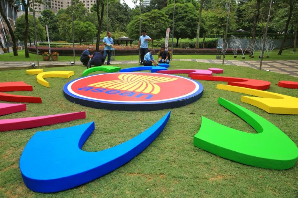 Thailand called today for the regional bloc Asean to take a more proactive role in trying to resolve the crisis in military-ruled Myanmar, after weeks of fighting near its border that halted trade and led to a brief influx of refugees. — Picture by Saw Siow Feng