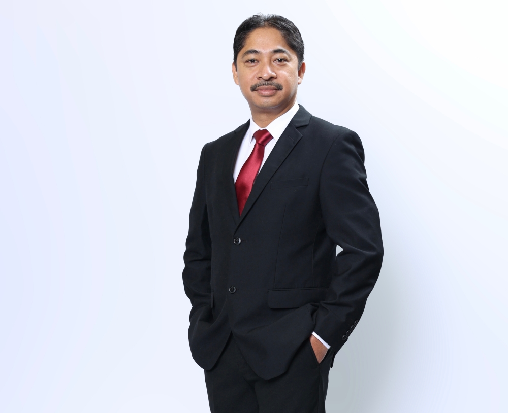 Prince Court Medical Centre emergency medicine physician and head of emergency services Dr Siva Perumal stressed that homes and workplaces must also be well-ventilated to prevent overheating. — Picture courtesy of Prince Court Medical Centre 