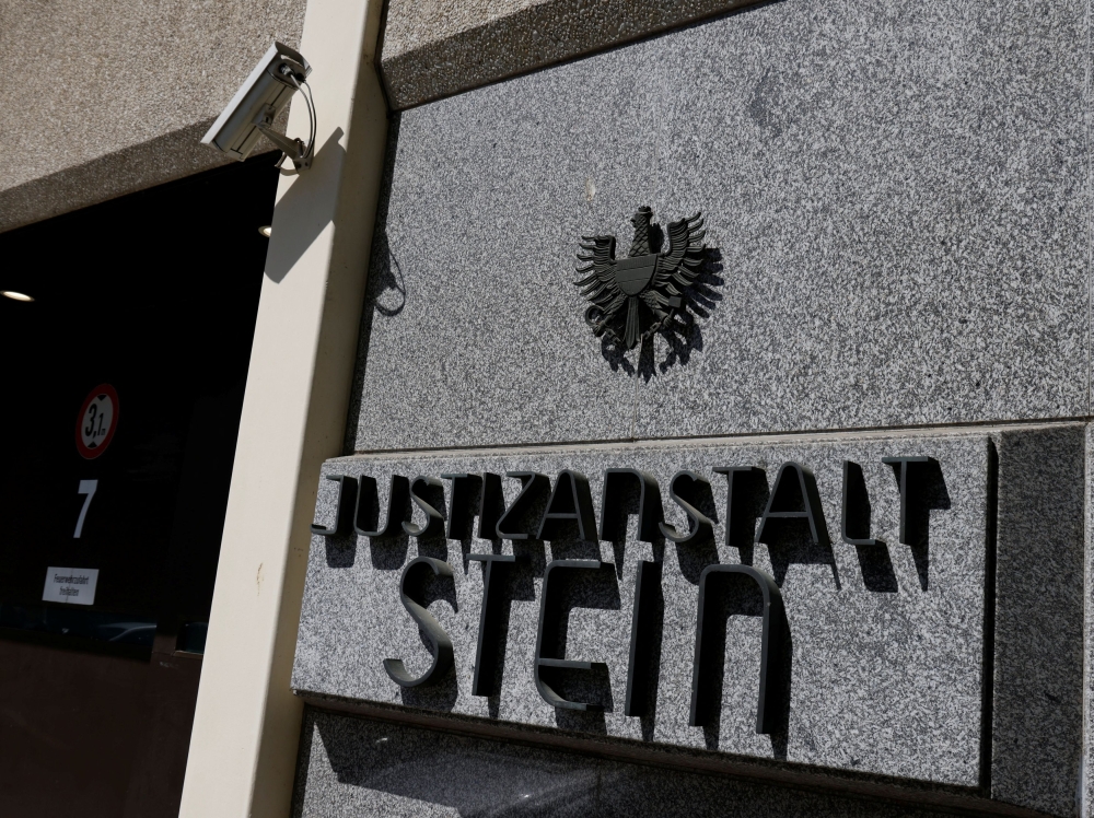 Austrian court defers ruling on rapist Fritzl’s move to regular prison