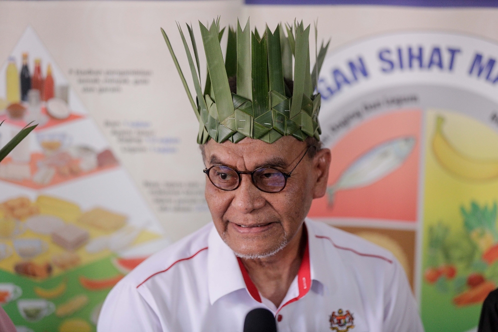 Health Minister Datuk Seri Dzulkefly Ahmad speaks during a press conference at Kampung Orang Asli Tun Abdul Razak's multi-purpose hall in Hulu Selangor May 2, 2024. — Picture by Sayuti Zainudin