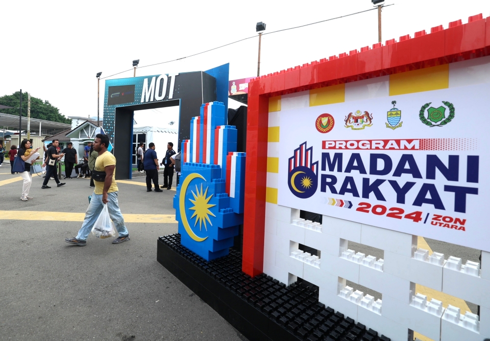 The 2024 Northern Zone Madani Rakyat Programme at the Tapak Pesta Sungai Nibong. — Bernama pic
