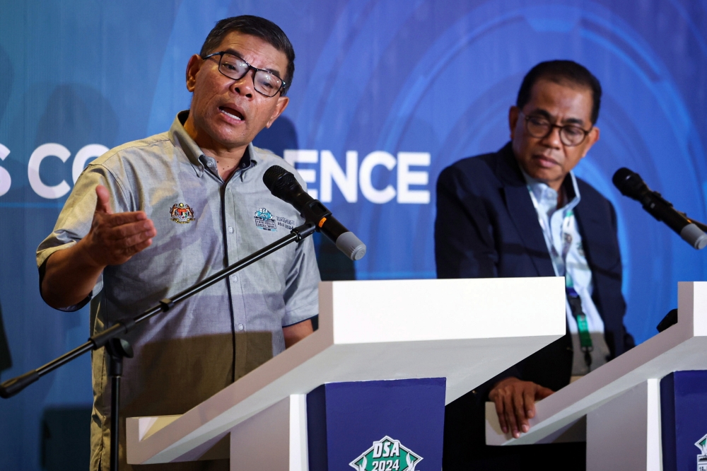 The Ministry of Home Affairs (KDN) is currently formulating a strategy to enhance the use of technology, particularly artificial intelligence (AI), for stricter border control measures said its minister Datuk Seri Saifuddin Nasution Ismail. — Bernama pic