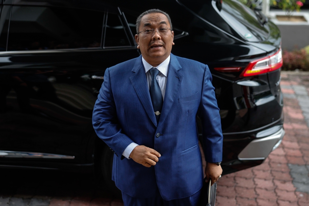 Kedah Menteri Besar Datuk Seri Muhammad Sanusi Md Nor said the state government losses about RM100 million annually because of land under the Muda Agricultural Development Authority (Mada) that could be developed for housing, commercial and industrial purposes. — Bernama pic