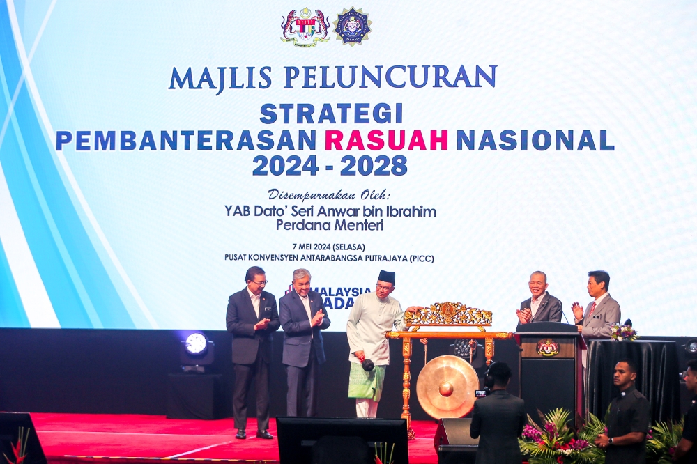 Prime minister, Datuk Seri Anwar Ibrahim speaks during launch of the Anti-Corruption Strategy (NACS) 2024-2028, in Putrajaya May 7,2024. — Picture by Miera Zulyana