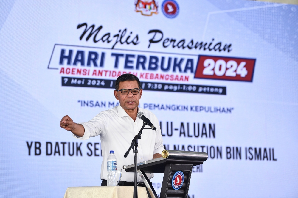 Home Minister Datuk Seri Saifuddin Nasution Ismail said the amendment process is being carried out with the cooperation of various parties such as the Prisons Department and National Anti-Drug Agency (AADK). — Bernama pic 