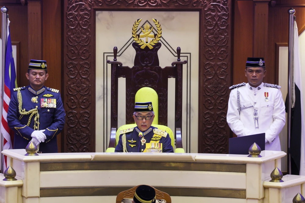 The Sultan of Pahang, Al-Sultan Abdullah Ri’ayatuddin Al-Mustafa Billah Shah also urged Muslims not to support any form of violence, particularly those carried out by Muslims in the name of defending the religion, as such actions contradict the teachings of Islam. — Bernama pic 