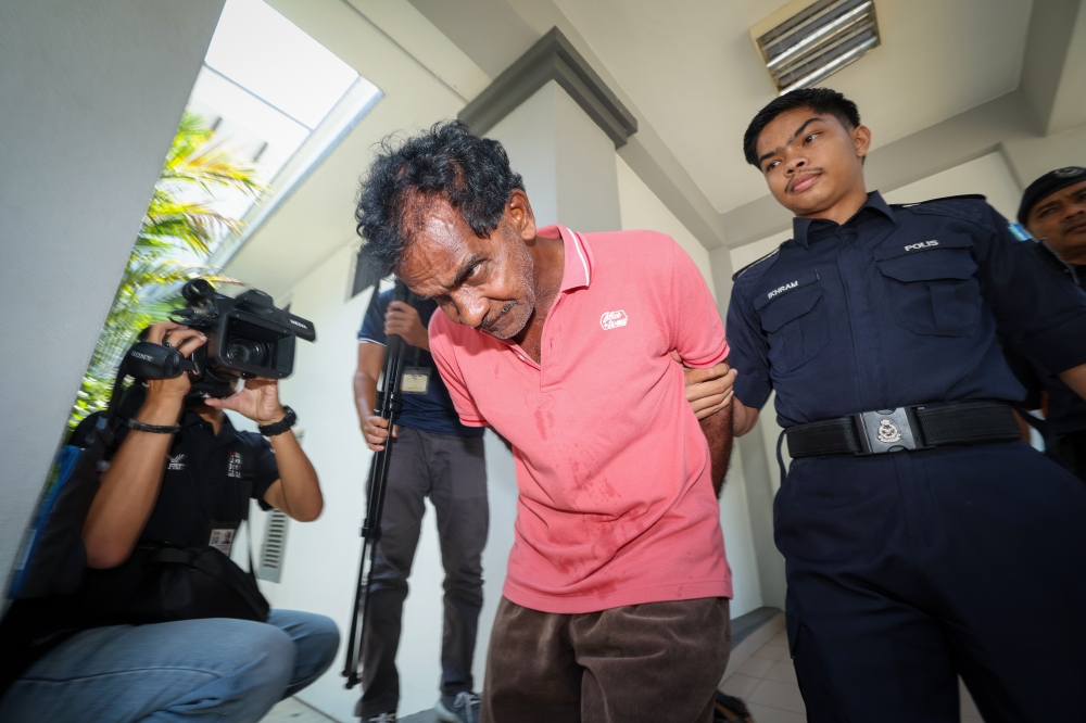 Self-employed P. Ramasamy (pic), 66, was sentenced to jail for a month and fined RM3,000 by the Kuala Kubu Baru Magistrates’ Court on May 6, 2024, for displaying the King of Malaysia’s photo during the Kuala Kubu Baru (KKB) by-election campaign. — Bernama pic