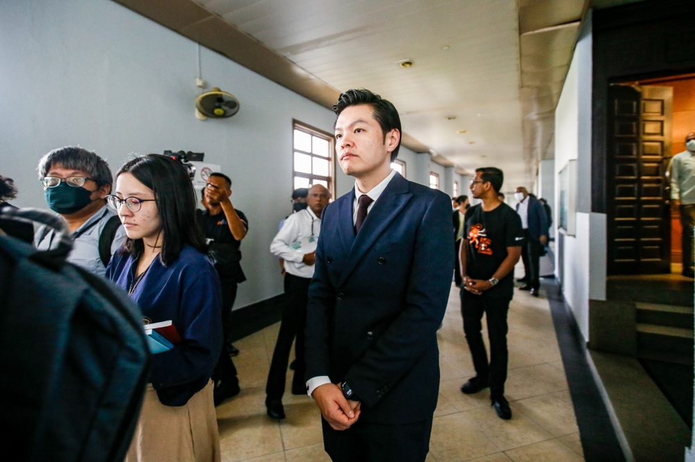 Mentega Terbang film producer Tan Meng Kheng arrives at the Kuala Lumpur High Court Complex in Kuala Lumpur January 17, 2024. — Picture by Hari Anggara
