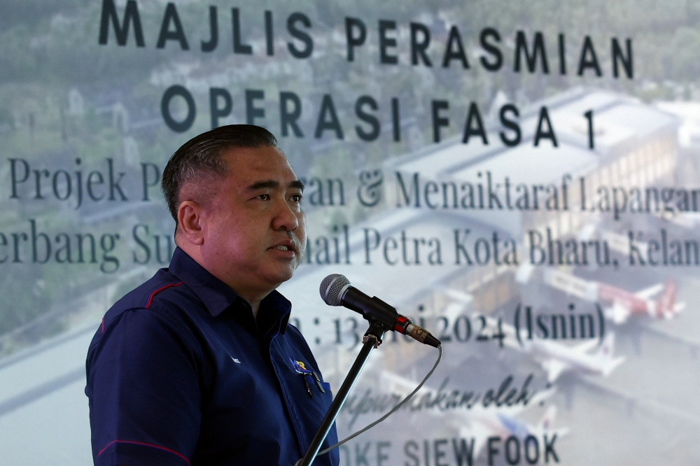 Transport Minister Anthony Loke said these tour bus operators must furnish complete information, including details of the tour package, the number of passengers and the location of the accommodation. — Bernama pic