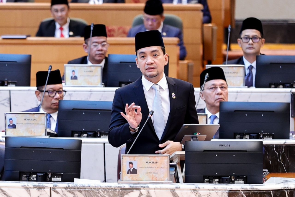 Johor Menteri Besar Datuk Onn Hafiz Ghazi speaks in the State Legislative Assembly May 13, 2024. — Picture courtesy of the Johor government