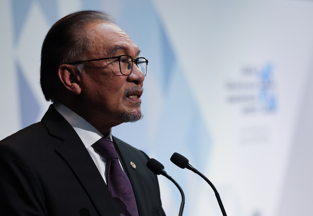 Prime Minister Datuk Seri Anwar Ibrahim said he made that call when giving a public lecture titled ‘The Future of Islamic World’ at the Qatar National Library here, at the invitation of Hamad bin Khalifa University, on Monday. — Bernama pic