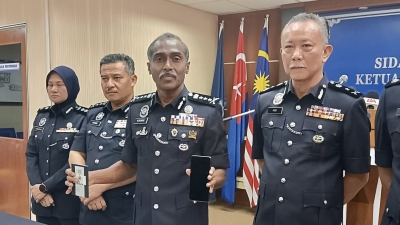 警方解救13名被马来西亚男子引诱到古来新山从事性工作的外国妇女