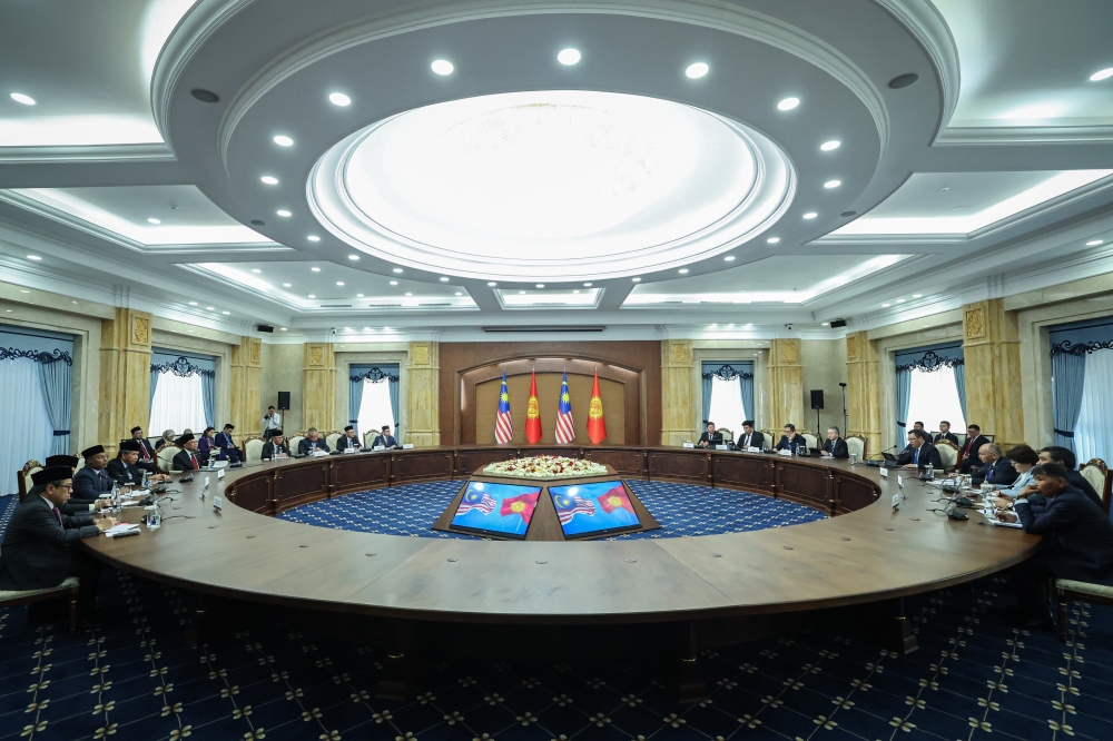 Prime Minister Datuk Seri Anwar Ibrahim holds a four-eyed meeting with President Sadyr Japarov of Kyrgyz Republic and a meeting between Malaysian and Kyrgyzstan delegations at the Ala Archa State Residence, in conjunction with Malaysian premier’s two-day official visit to the country, May 15, 2024. — Bernama pic 