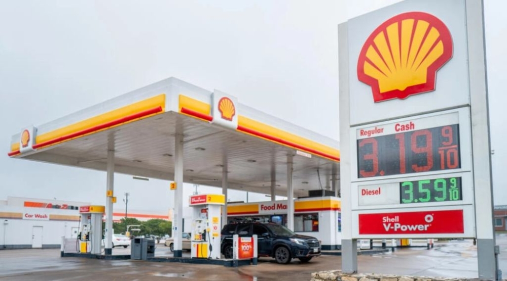 US inflation eased slightly last month, although the index for gasoline prices rose sharply. — AFP pic