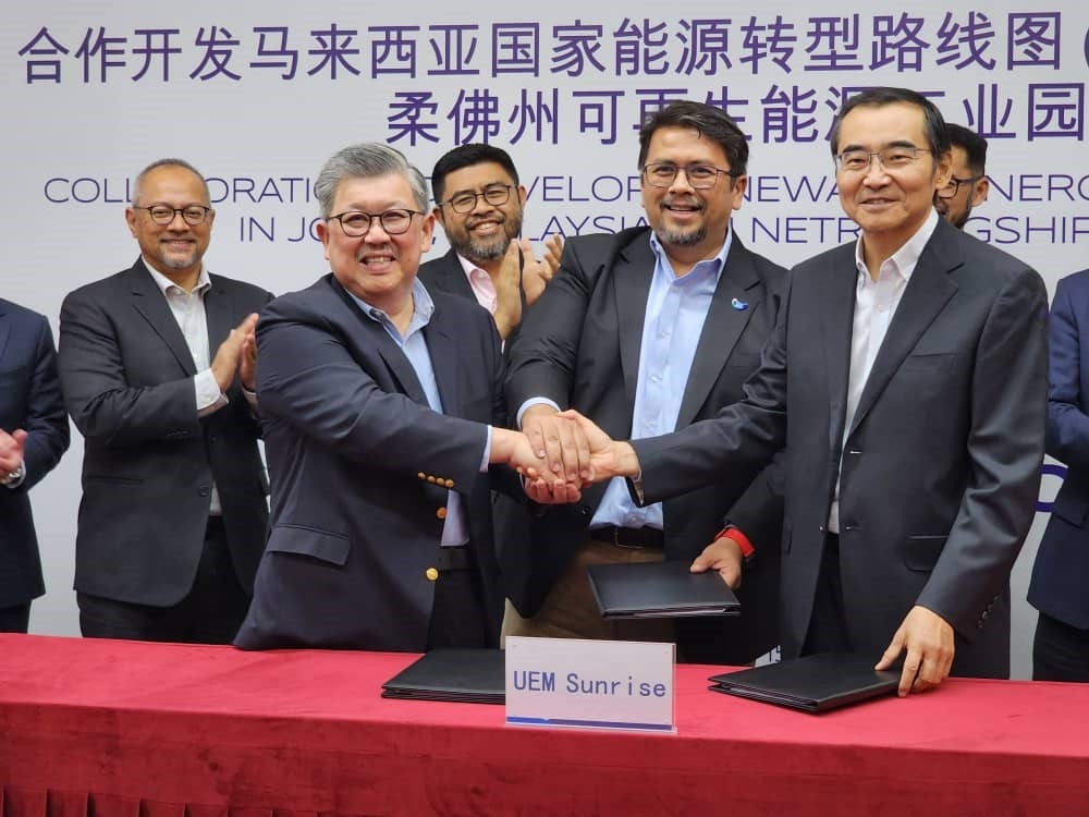UEM Sunrise Berhad has today entered a strategic partnership with Itramas Corporation Sdn Bhd and China Machinery Engineering Corporation to develop a 40-acre Renewable Energy Industrial Park in Gerbang Nusajaya, Iskandar Puteri, Johor. — Picture courtesy of UEM Group