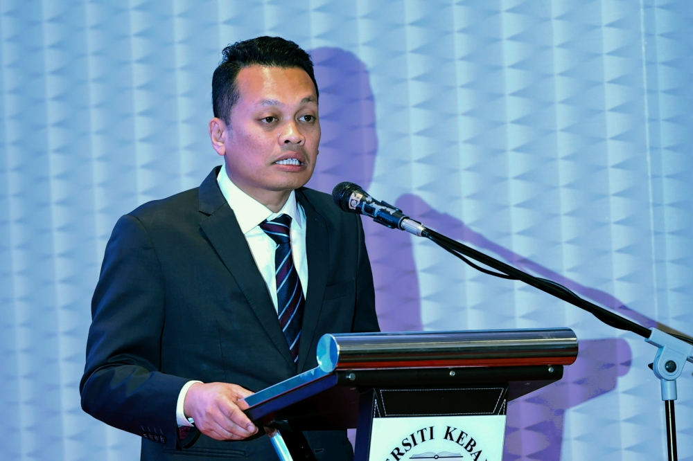 Nik Nazmi Nik Ahmad said NRES welcomed discussion and feedback to strengthen existing regulations to ensure cleaner air and a healthier environment for all citizens. — Bernama pic 