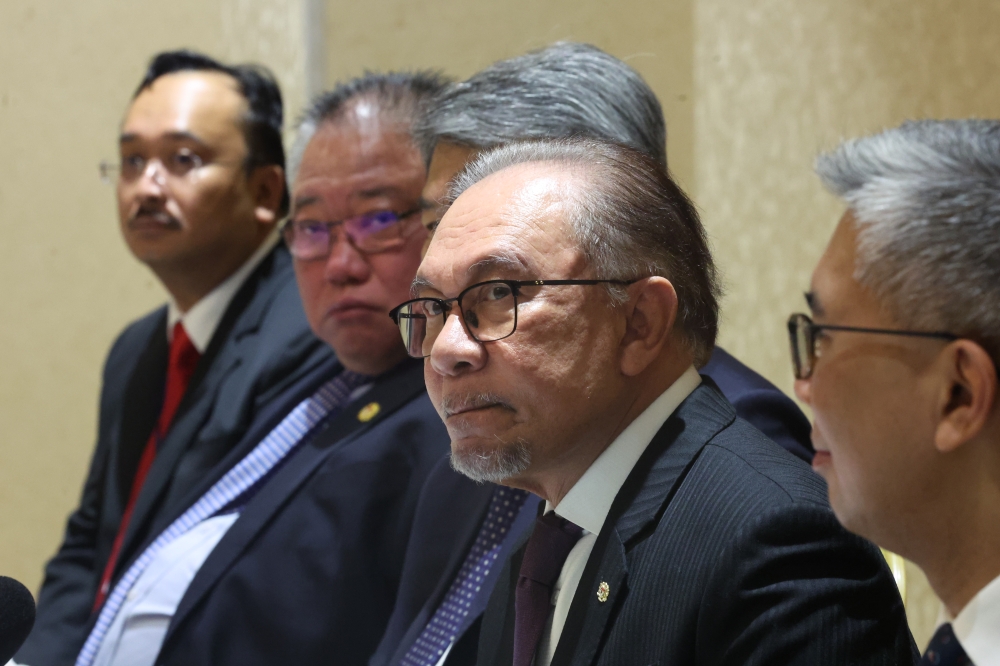 Prime Minister Datuk Seri Anwar Ibrahim said the allegations raised by the Opposition were merely aimed at inciting hatred among the people towards the government. — Bernama pic 