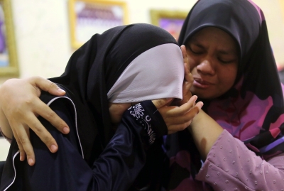 Ministers offer condolences to families of policemen killed in Ulu Tiram police station attack