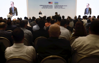 首相安华：加大力度帮助马来西亚中小企业拓展海外市场