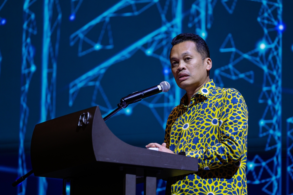 Natural Resources and Environmental Sustainability Minister Nik Nazmi Nik Ahmad said state governments should fully optimise provisions in the Ecological Fiscal Transfer (EFT) for Biodiversity Conservation and draw up new approaches to increase the impact of EFT implementation. — Bernama pic 