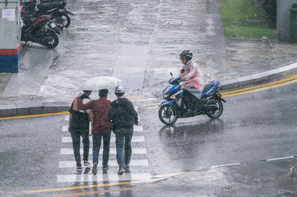 Nadma says the government has agreed to allocate RM10 million to address the impact of the Southwest Monsoon (MBD) which is expected to bring several negative effects to the country. ― Picture by Hari Anggara