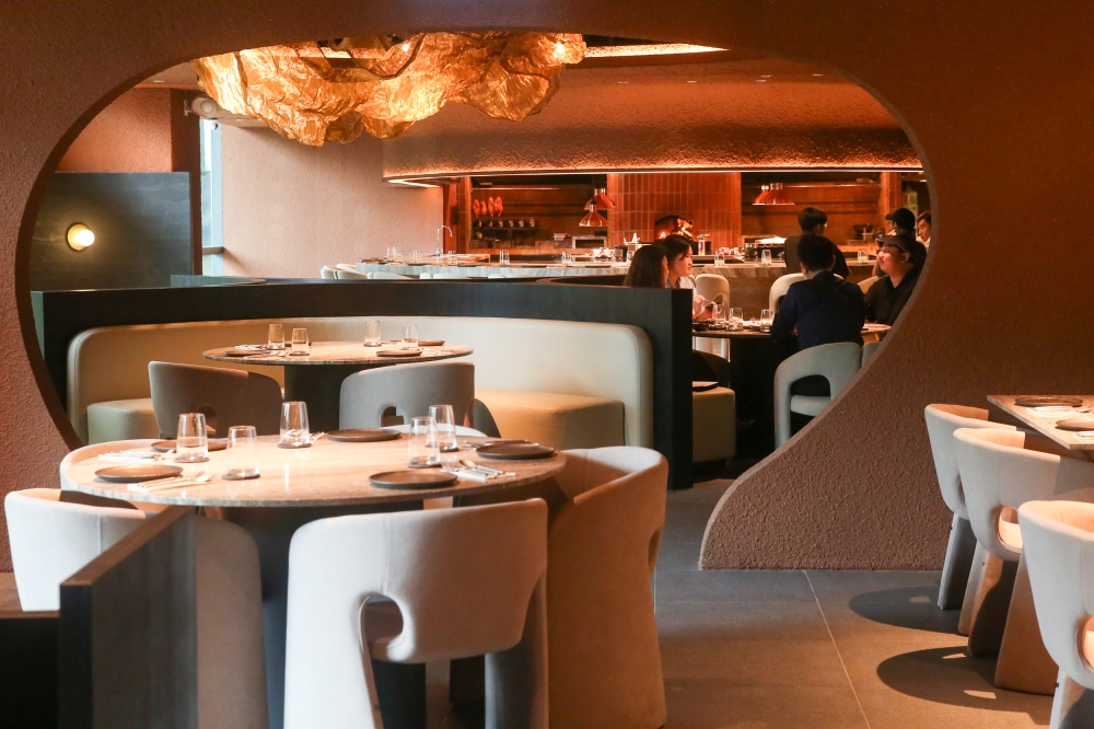 Inflation for restaurant and accommodation services rose to 3.5 per cent in April 2024 from 3.0 per cent in March 2024, driven mainly by an increase in beverage preparation services, which went up to 3.9 per cent in April 2024 from 3.7 per cent in March 2024. — File picture by Choo Choy May 