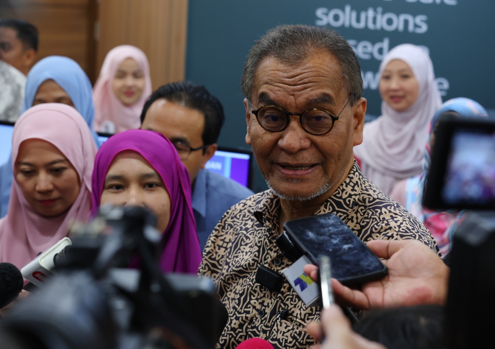 Health Minister Datuk Seri Dzulkefly Ahmad said if the finalised instrument prioritises the fundamental principles, particularly national sovereignty, the Health Ministry (MOH) will present it to the Cabinet for approval, enabling the government to sign it. — Bernama pic  