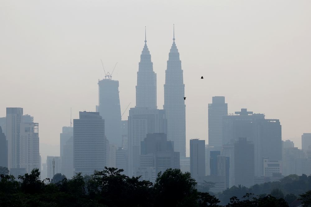 MIDF Research has revised downward its headline inflation rate forecast for 2024 to 2.7 per cent from 3.2 per cent earlier on expectation of gradual phases of targeted fuel subsidy implementation and moderating food price growth. — Bernama pic 