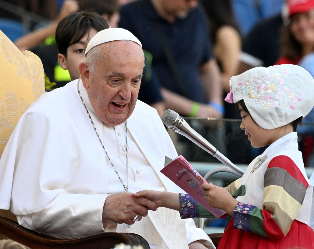 Pope Francis, widely quoted as having used a highly derogatory word to describe the LGBT community, did not intend to use homophobic language and apologises to anyone offended by it, the Vatican said. — Reuters pic