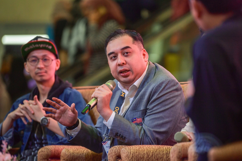 Olympic Council of Malaysia secretary-general Datuk Nazifuddin Najib said Malaysia should display its ability to organise the SEA Games and become hosts in 2027. — Bernama pic