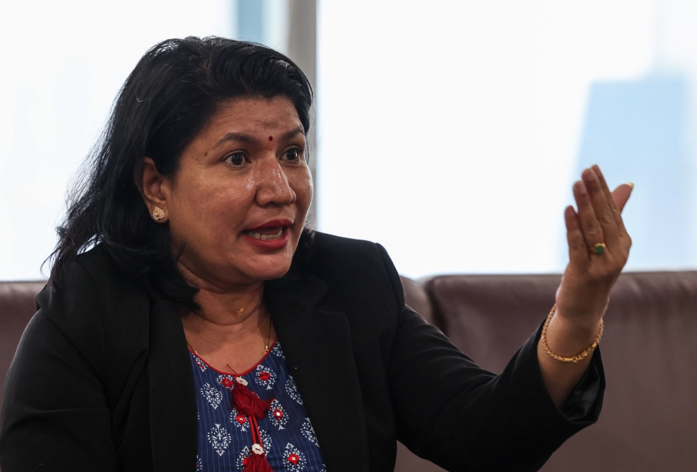 National Unity Deputy Minister K. Saraswathy said the ministry is considering upgrading the Sri Maha Mariamam temple in Tanah Merah, which was built about 108 years ago, to provide comfort to travellers and Hindus who visit the temple. — Bernama pic 