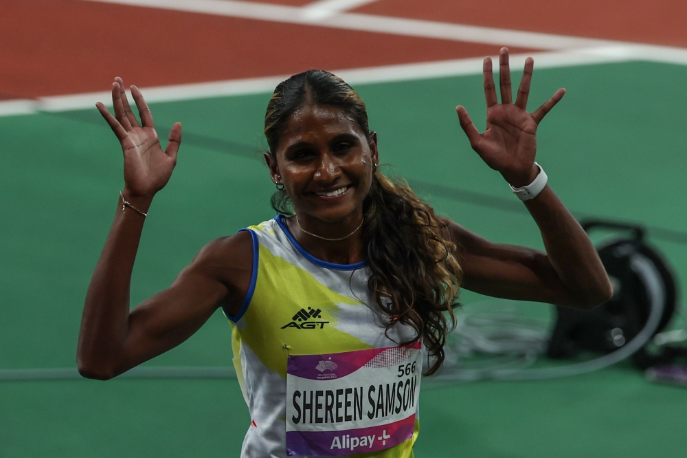 National women’s athlete Shereen Samson Vallabouy created a sensation when she broke the national record she set herself in 400 metres (m) at the Music City Track Carnival Championships in Tennessee, USA, yesterday. — Bernama file pic