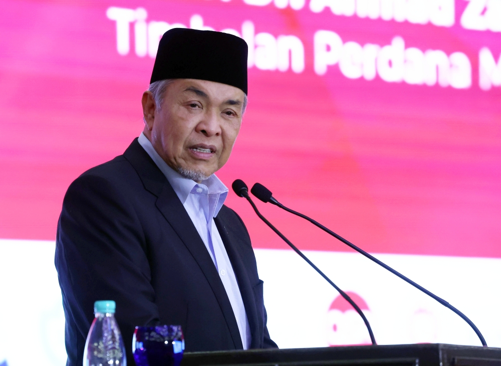 Deputy Prime Minister Datuk Seri Ahmad Zahid Hamidi said incentives relating to the implementation of the Johor-Singapore Special Economic Zone are expected to be announced by Prime Minister Datuk Seri Anwar Ibrahim during Budget 2025.