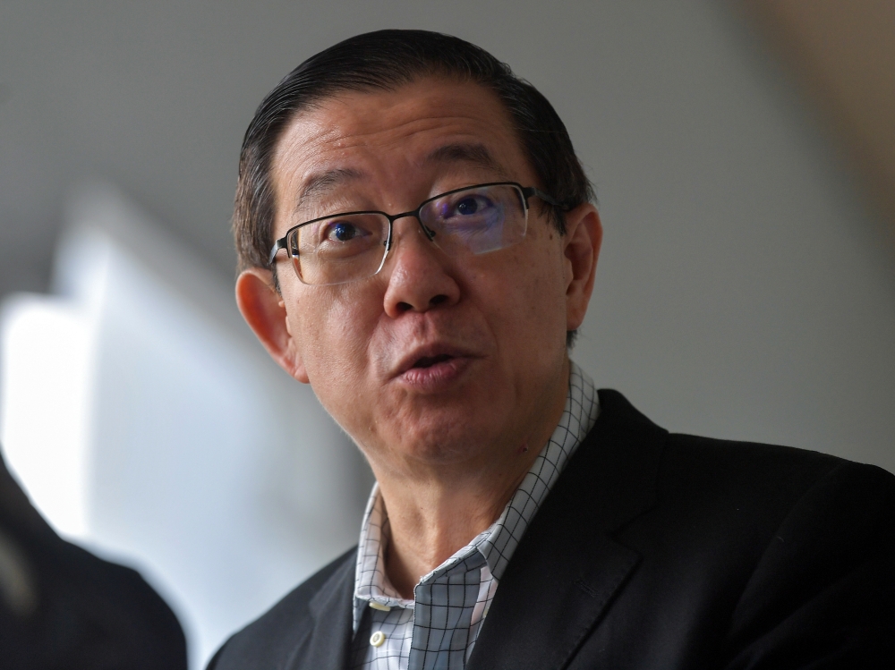Guan Eng: Science, mathematics in English an education issue not ...