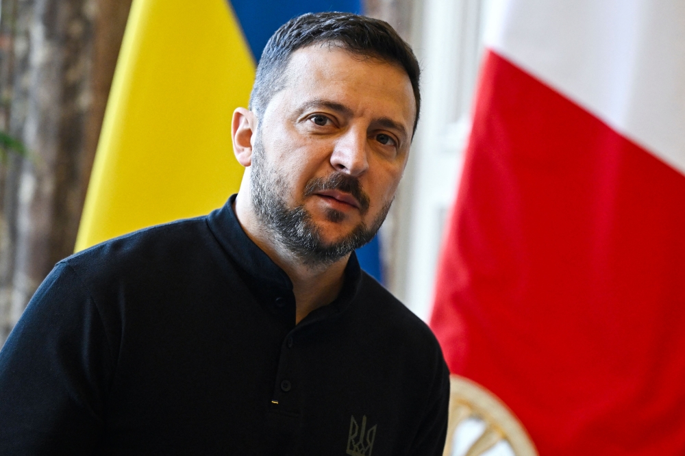 Ukrainians’ trust in President Volodymyr Zelensky has fallen below 60 per cent for the first time since Russia’s February 2022 invasion, according to a leading poll published today. — AFP pic