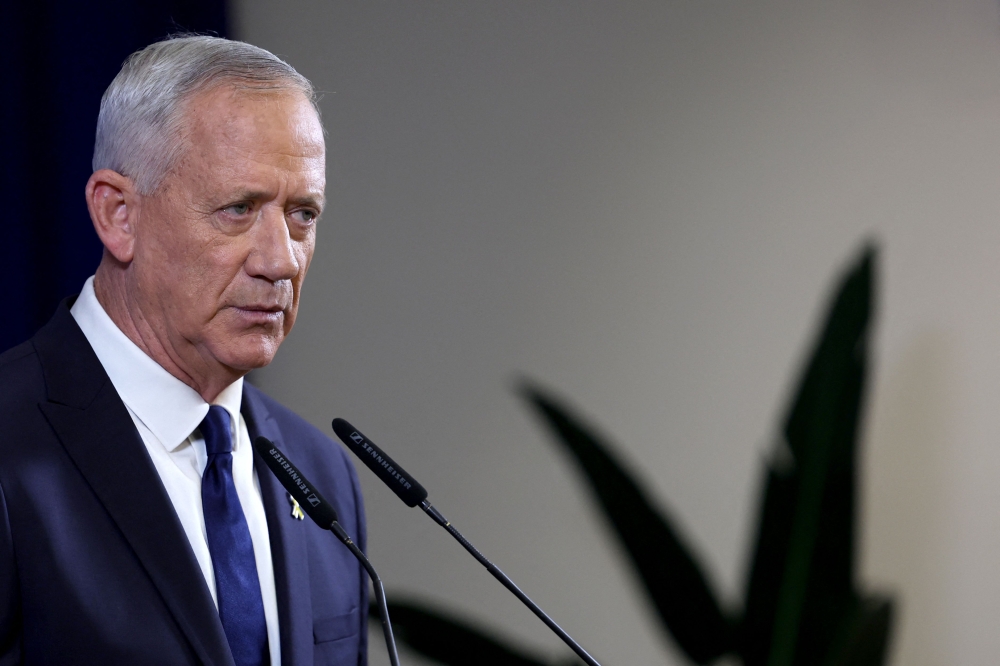Israeli war cabinet minister Benny Gantz quit Prime Minister Benjamin Netanyahu’s government yesterday, heaping domestic pressure on the Israeli leader as the war in Gaza rages. — AFP pic