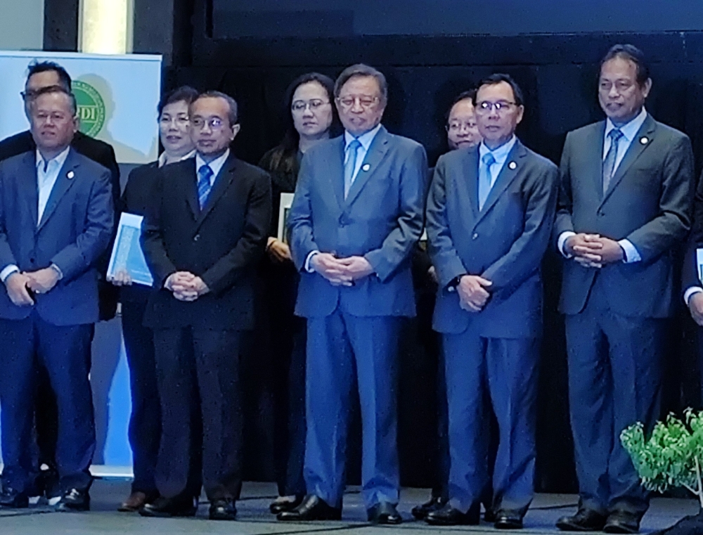 Sarawak Premier Tan Sri Abang Johari Openg (centre) at the opening of the Regional Conference on Agrobiodiversity Conservation and Sustainability Utilisation in Kuching June 11, 2024. — Picture by Sulok Tawie 