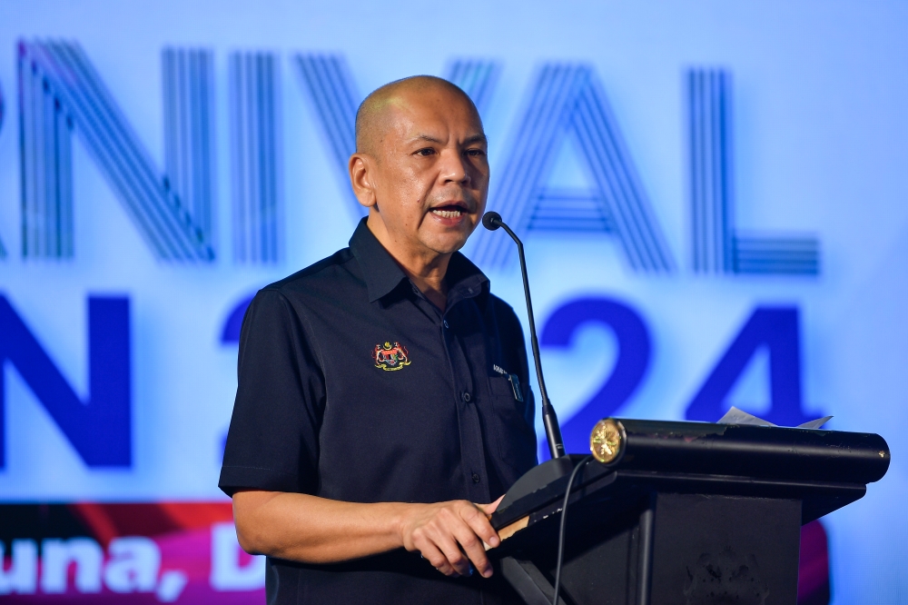 Minister of Domestic Trade and Cost of Living Datuk Armizan Mohd Ali said the ministry is currently monitoring and enforcing action related to potential service price increases following the implementation of targeted diesel subsidy through Ops Kesan 2.0, which commenced on June 8. — Bernama pic