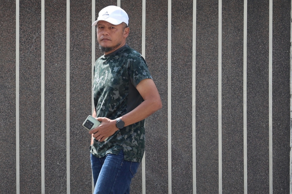 Zayn Rayyan’s grandfather, Zahari Mohd Reba, is seen at the Petaling Jaya court today, June 13, 2024. ―Bernama pic