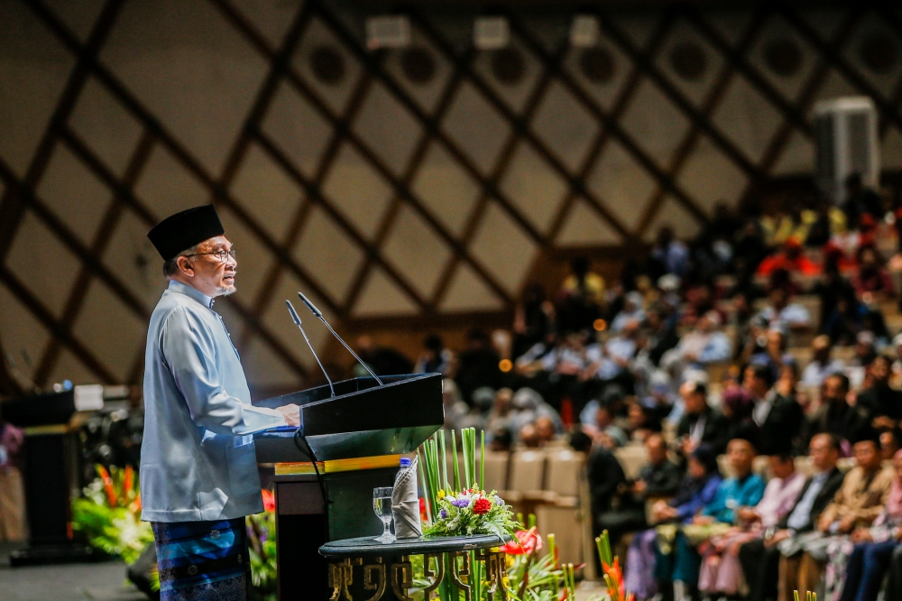 Prime Minister Datuk Seri Anwar Ibrahim today reiterated that the savings from the targeted diesel subsidy implemented by the Unity Government will be fairly returned to the people. — Picture by Hari Anggara