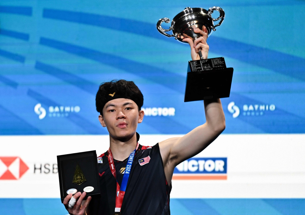 Youth and Sports Minister Hannah Yeoh congratulated national professional shuttler Lee Zii Jia for winning the men’s singles title at the 2024 Australian Open after beating Japan’s Kodai Naraoka in the final yesterday. — AFP pic