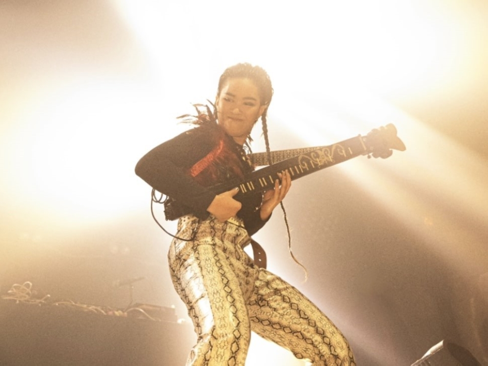 Mixing beats, live instruments, and singing, Belle’s live performances are filled with energy. — Picture courtesy of Belle Sisoski